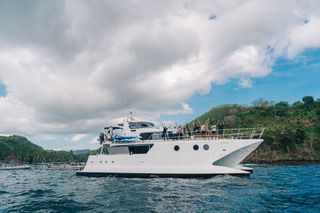 bali boat party - haruku